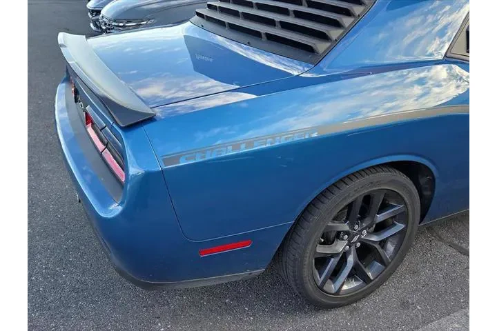 $32390 : Dodge Challenger 2023 GT 2dr image 3