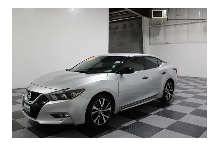 $11999 : Maxima 2017 image 6