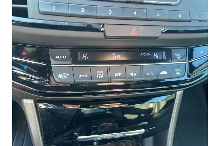 $13992 : Honda Accord 2016 Sport 4dr image 9