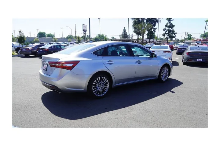 $17984 : 2017 Avalon Limited Sedan 4D image 6