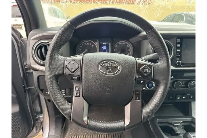 $39998 : Toyota Tacoma 2021 4x4 TRD O image 7