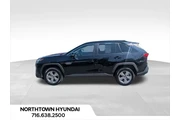 Toyota RAV4 2025 AWD XLE 4dr en Buffalo