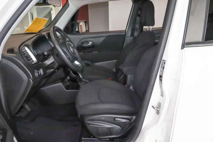 $15988 : 2020 Renegade Latitude FWD image 7