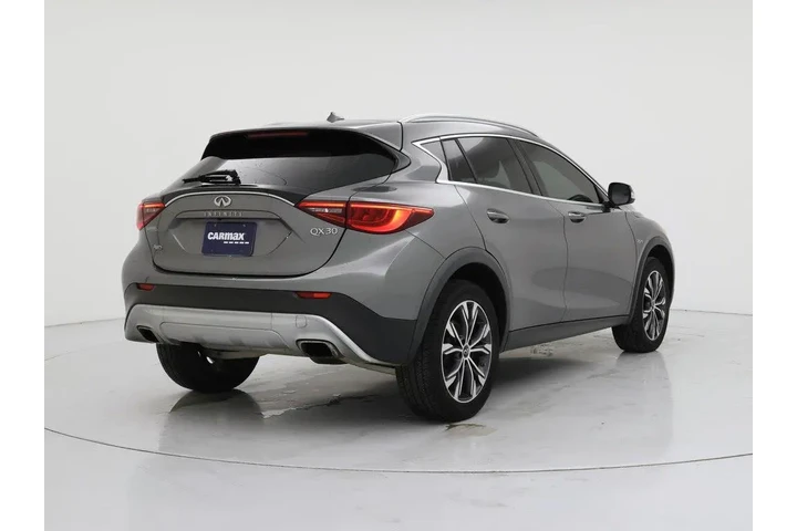 $16998 : INFINITI QX30 2017 AWD Luxur image 8
