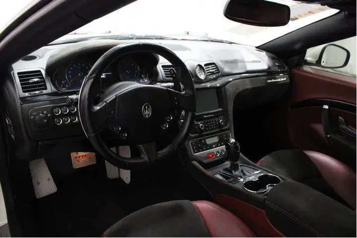 $35923 : Maserati GranTurismo 2016 MC image 2
