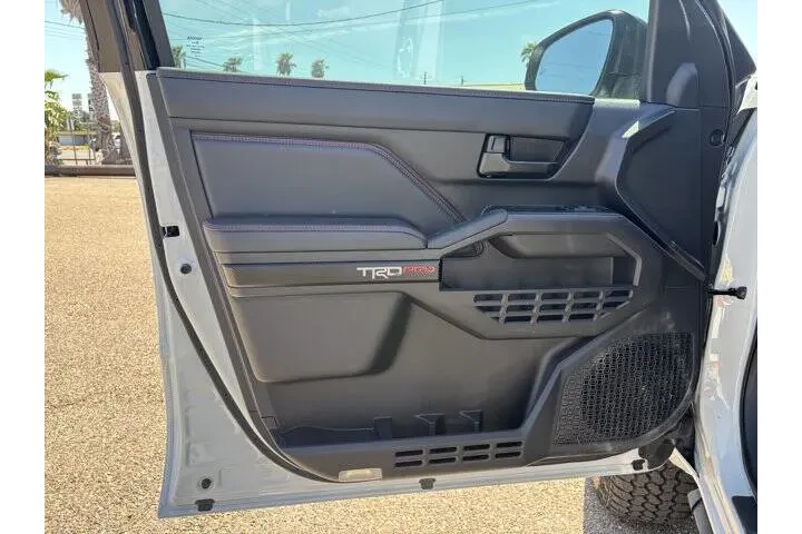 $64788 : 2025 Tacoma image 10