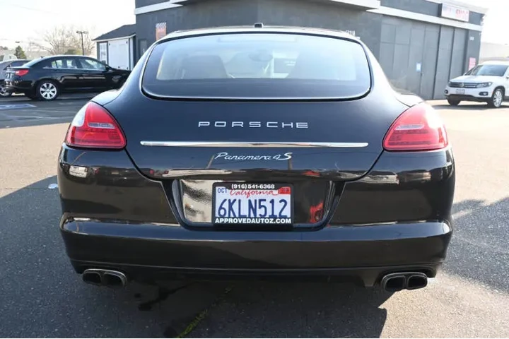 $15998 : 2010 Panamera 4S image 7