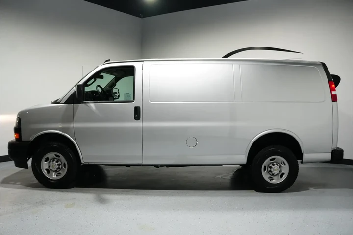 $21325 : 2024 Express Cargo Van image 6