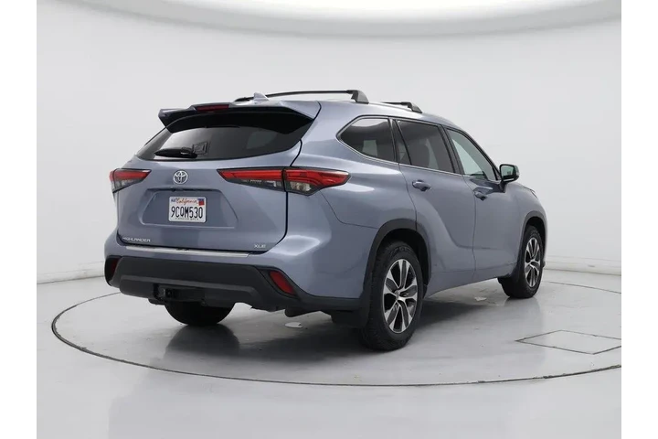 $32998 : Toyota Highlander 2022 XLE 4 image 8