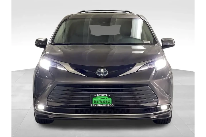$39588 : Silver Certified2021 Sienna L image 8