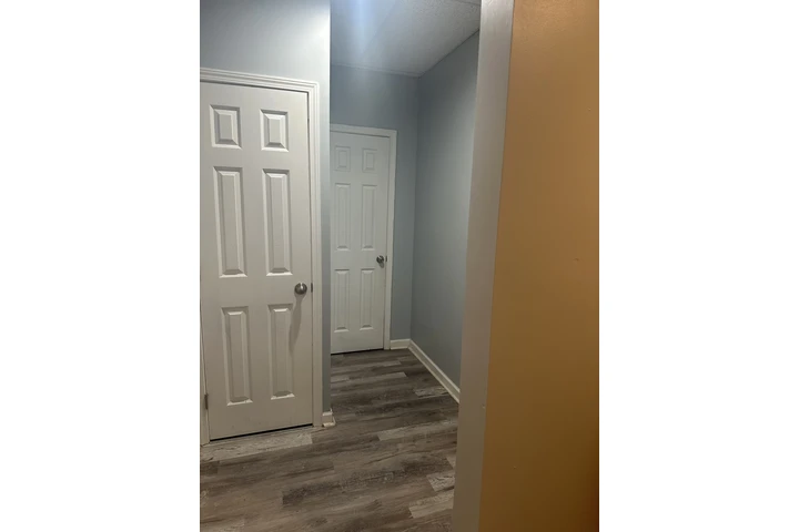 $1600 : Rento basement- Lawrenceville image 5
