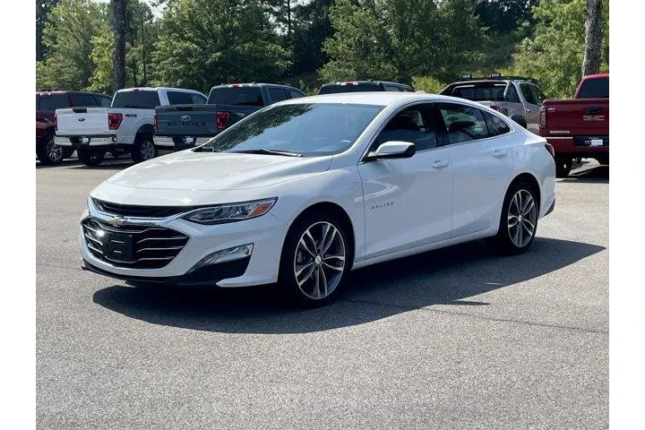 $27999 : Chevrolet Malibu 2024 LT 4dr image 1