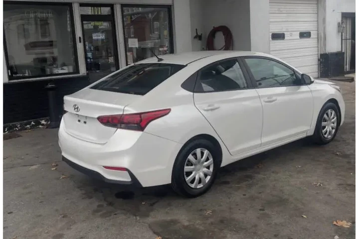 $9000 : 2021 Accent SEL image 4