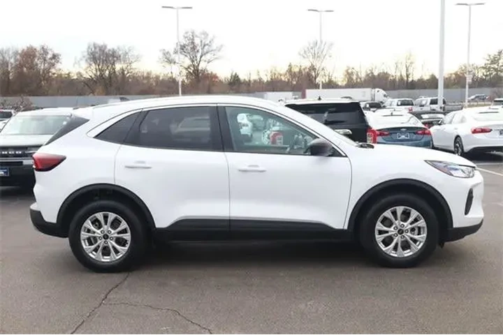 $20950 : Ford Escape 2023 AWD Active image 5