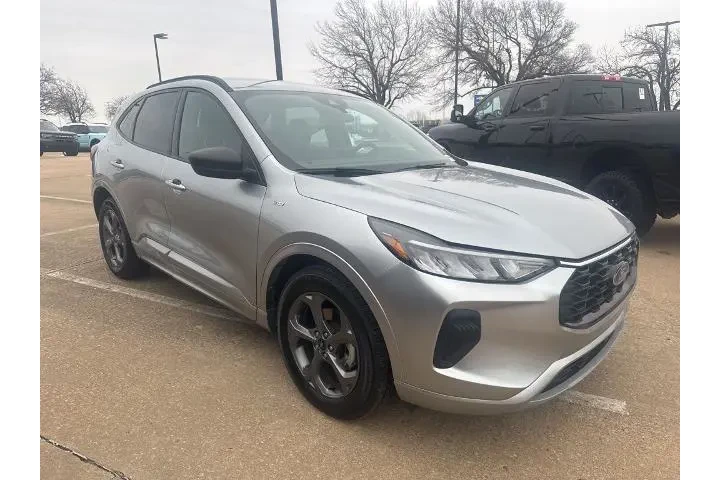 $19795 : Ford Escape 2024 ST-Line 4dr image 6