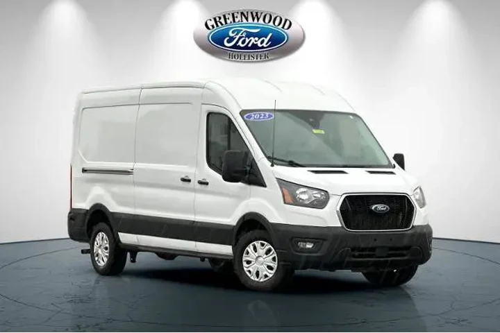 $35991 : Ford Transit 2023 250 3dr SW image 1