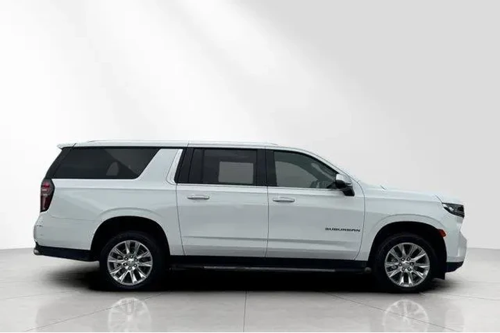 $39918 : Chevrolet Suburban 2023 4x4 image 3