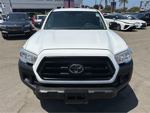 $22777 : 2020 Tacoma 2WD SR image 3