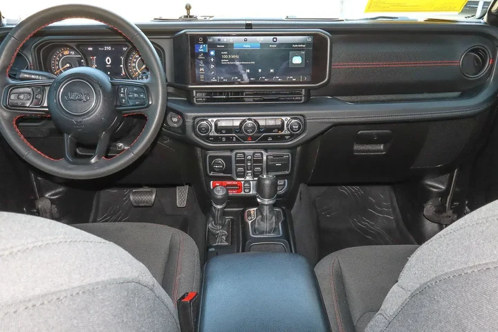 $47988 : 2024 Wrangler Rubicon image 10