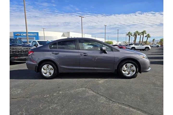 $13991 : Honda Civic 2014 LX 4dr Seda image 7