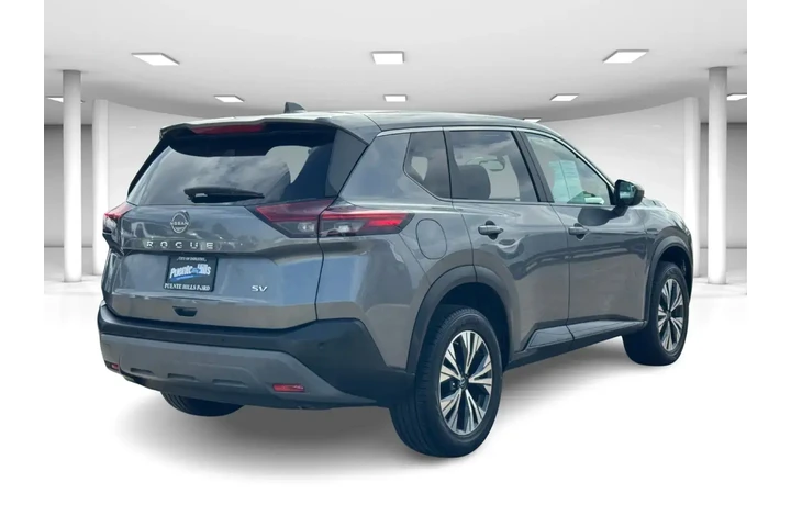 $16650 : Nissan Rogue 2023 SV 4dr Cro image 4