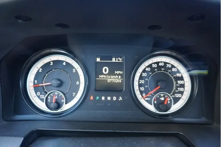 $17388 : Ram 1500 2017 4x2 Express 4d image 9