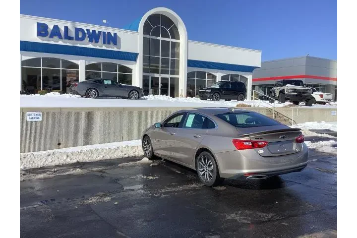 $21900 : Chevrolet Malibu 2024 RS 4dr image 5