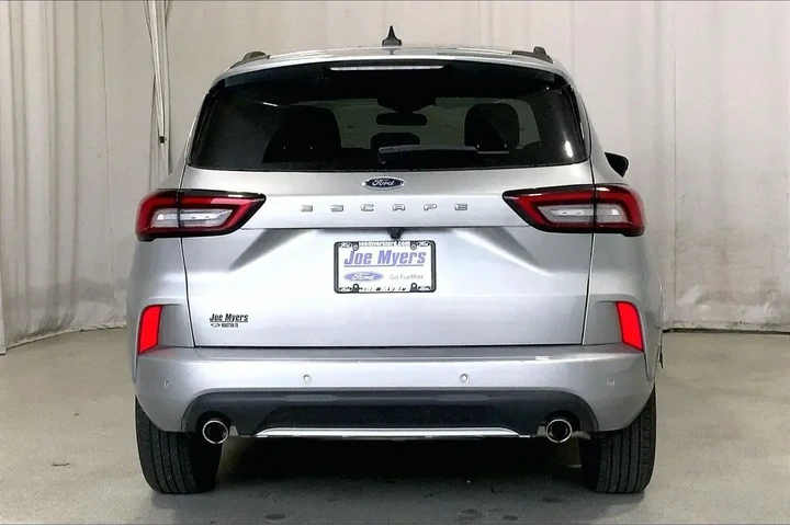 $19591 : Ford Escape 2024 ST-Line 4dr image 4