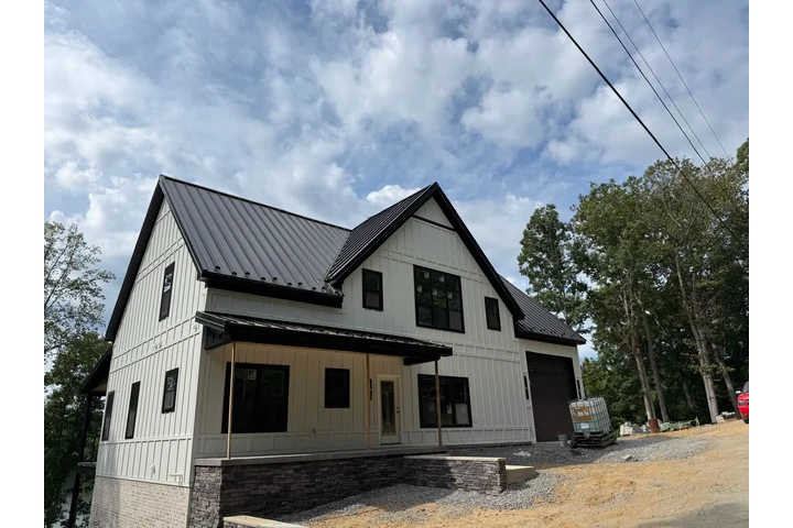 Professional Roofing Services image 1