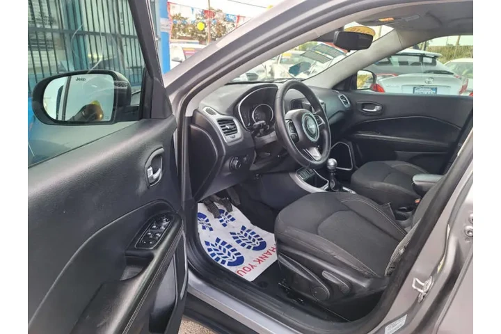 $11949 : 2018 Compass Sport image 10