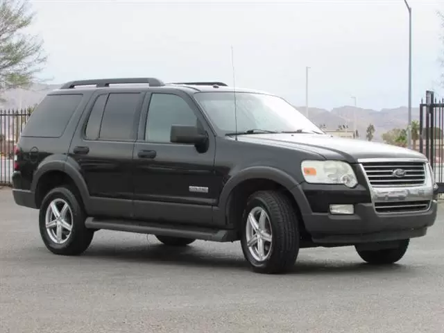 $5995 : 2006 Explorer XLT image 2