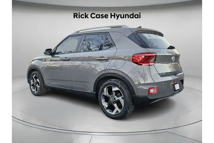$17272 : Hyundai VENUE 2022 SEL 4dr C image 7