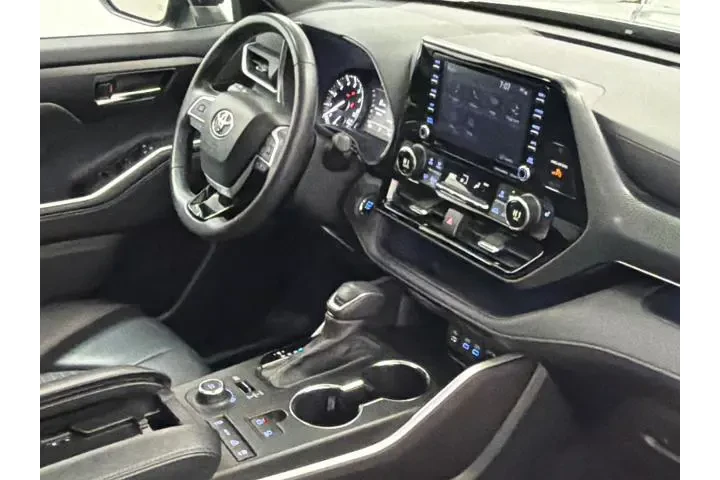 $35000 : Toyota Highlander 2022 AWD X image 10