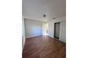 $2150 : Triplex Casa #2 thumbnail