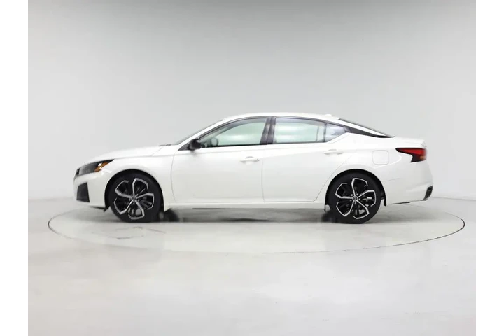 $24998 : Nissan Altima 2024 2.5 SR 4d image 3