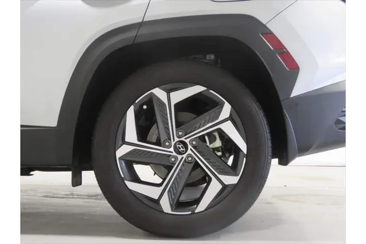 $29068 : Hyundai TUCSON 2023 AWD Limi image 9