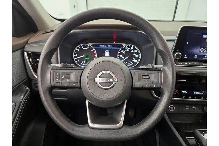 $22998 : Nissan Rogue 2023 SV 4dr Cro image 10