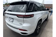 $24995 : 2022 Grand Cherokee Summit Re thumbnail