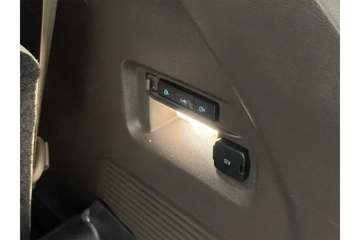 $27500 : Ford Explorer 2020 AWD Plati image 10