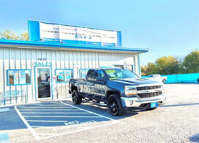 $23990 : 2017 Silverado 1500 LT image 3