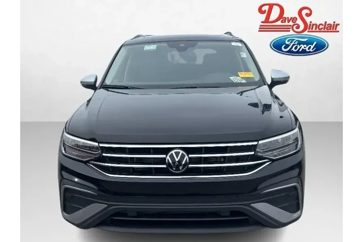 $22888 : Volkswagen Tiguan 2024 Wolfs image 2