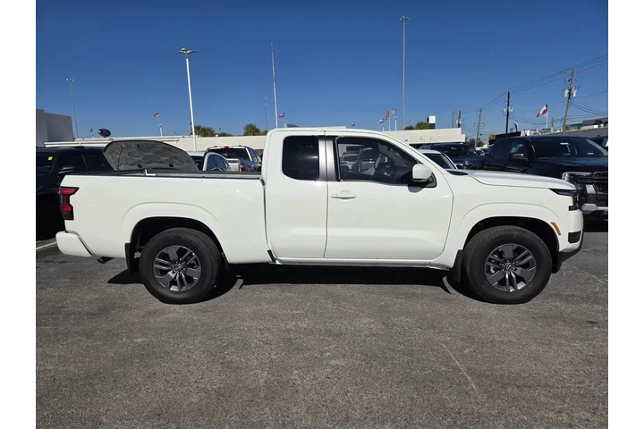 $26999 : Nissan Frontier 2025 4x2 S 4 image 4