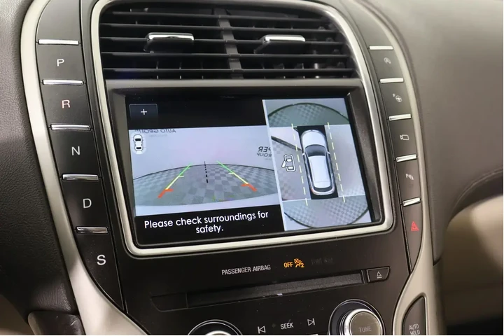 $24989 : Lincoln Nautilus 2019 AWD Re image 6