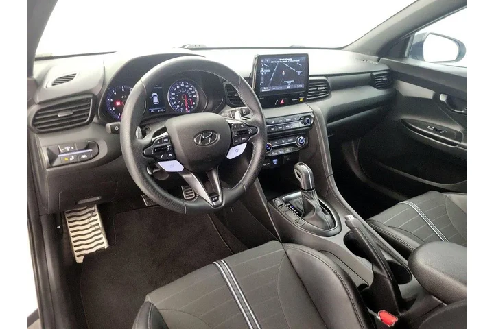 $27998 : Hyundai VELOSTER N 2022 3dr image 9