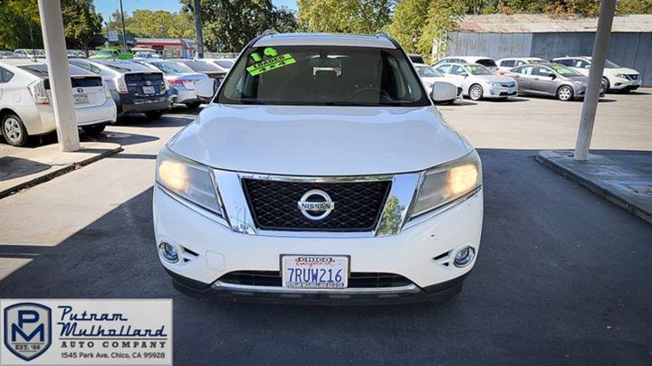 2014 Pathfinder Platinum 4WD image 3