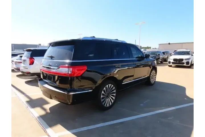 $39911 : Lincoln Navigator 2020 4x4 R image 9