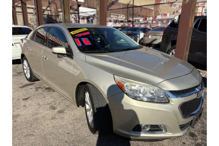 2016 Malibu Limited LTZ image 3