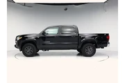$34998 : Toyota Tacoma 2023 4x4 SR5 V thumbnail