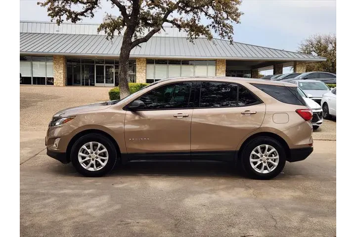 $13300 : Chevrolet Equinox 2018 LS 4d image 4