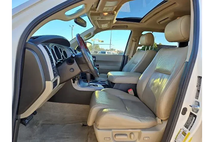 $9525 : Toyota Sequoia 2011 4x4 Plat image 10